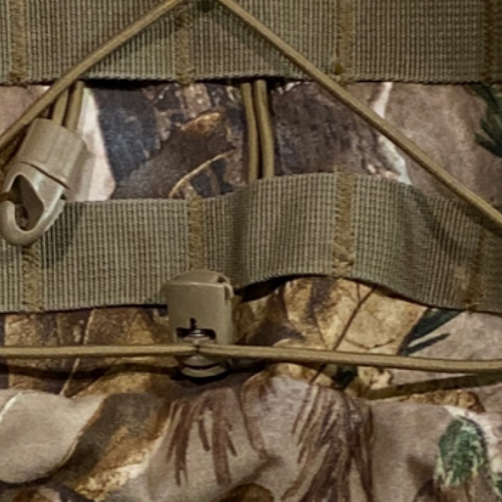 Buck Commander Hunting Backpack - image 4